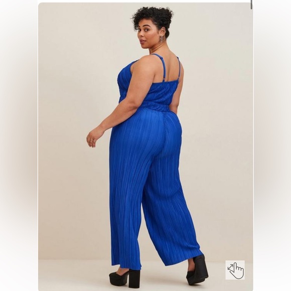 đź’™TORRID NWT CHIFFON PLEATED JUMPSUIT WITH POCKETS - Picture 5 of 7